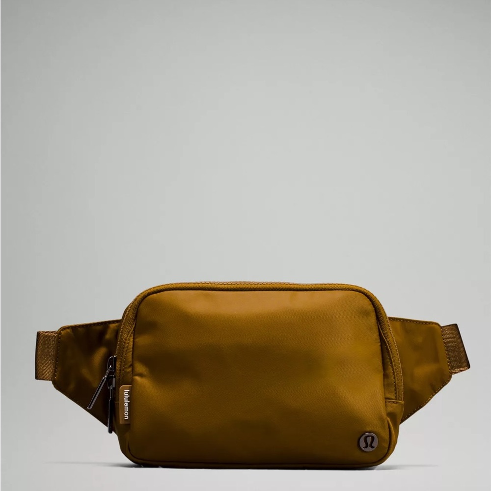 Large Lululemon Everywhere Belt Bag - Burnt Caramel - NWT
